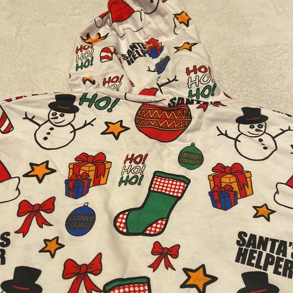 NWT ON FIRE Size L Christmas Print Hoodie - Picture 9 of 9